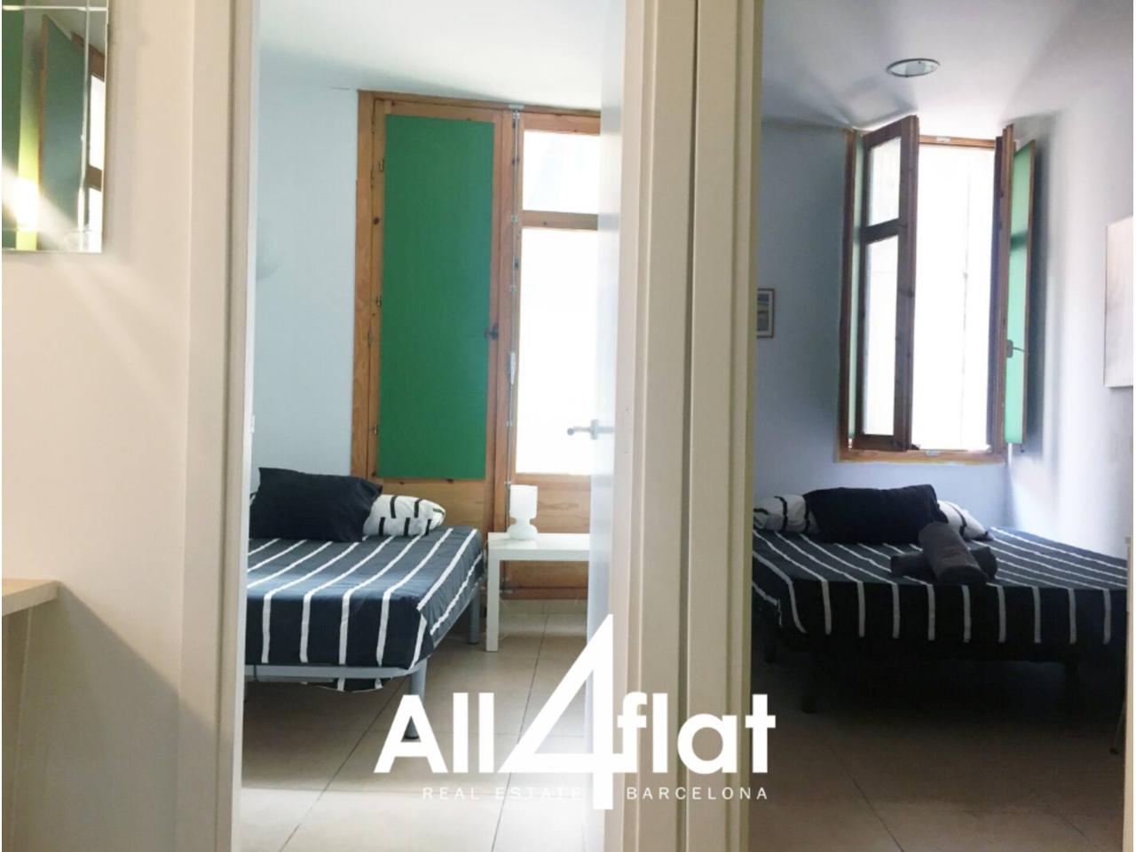 C/ Joaquin Costa - Ref: 000639K 