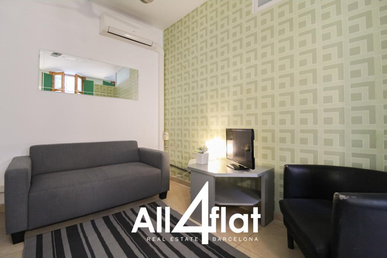 C/ Joaquin Costa - Ref: 000639K 