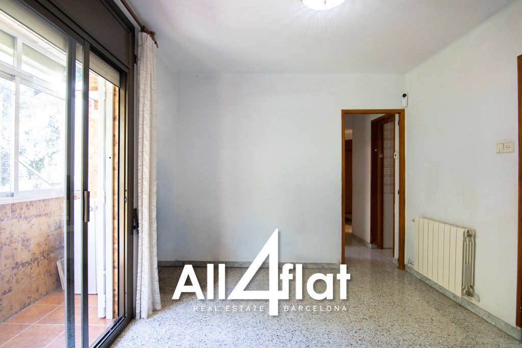 Muga Street - Ref: 003607 