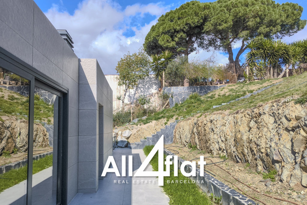 C/ Mimosa - Réf. : 003205 