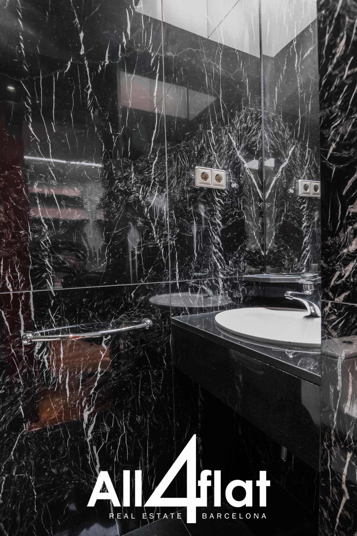 Teodora Lamadrid Street - Ref: 003129NP