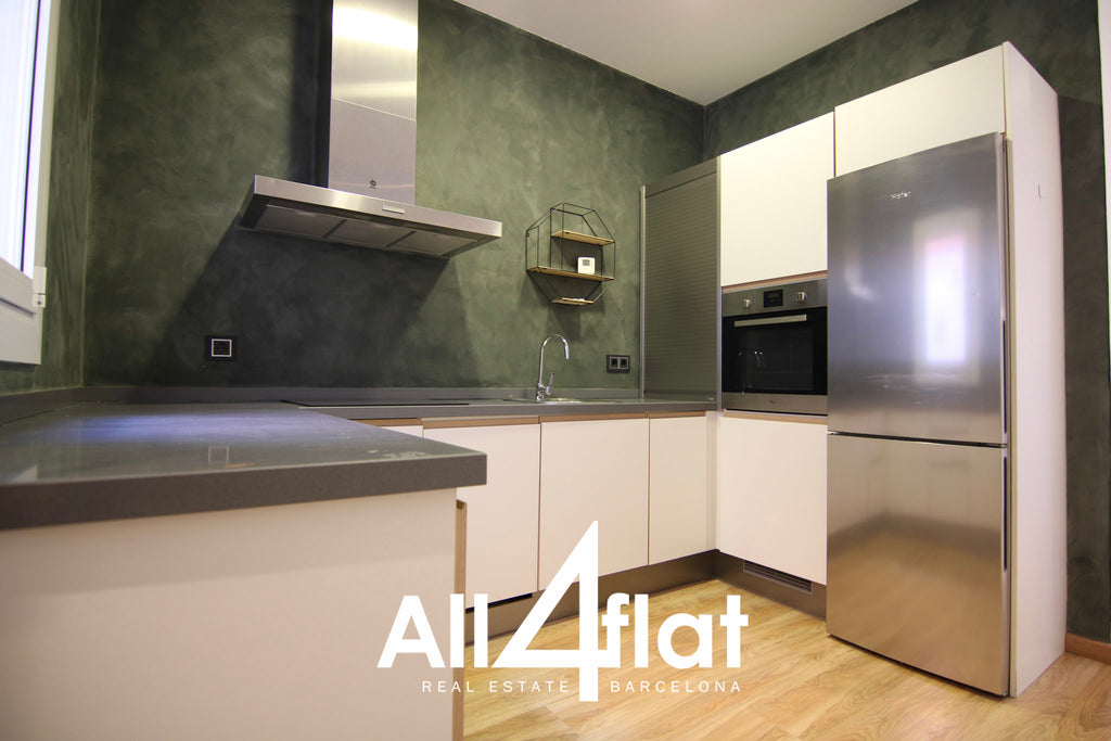 C/ Agustí Vell - Ref: 002547F