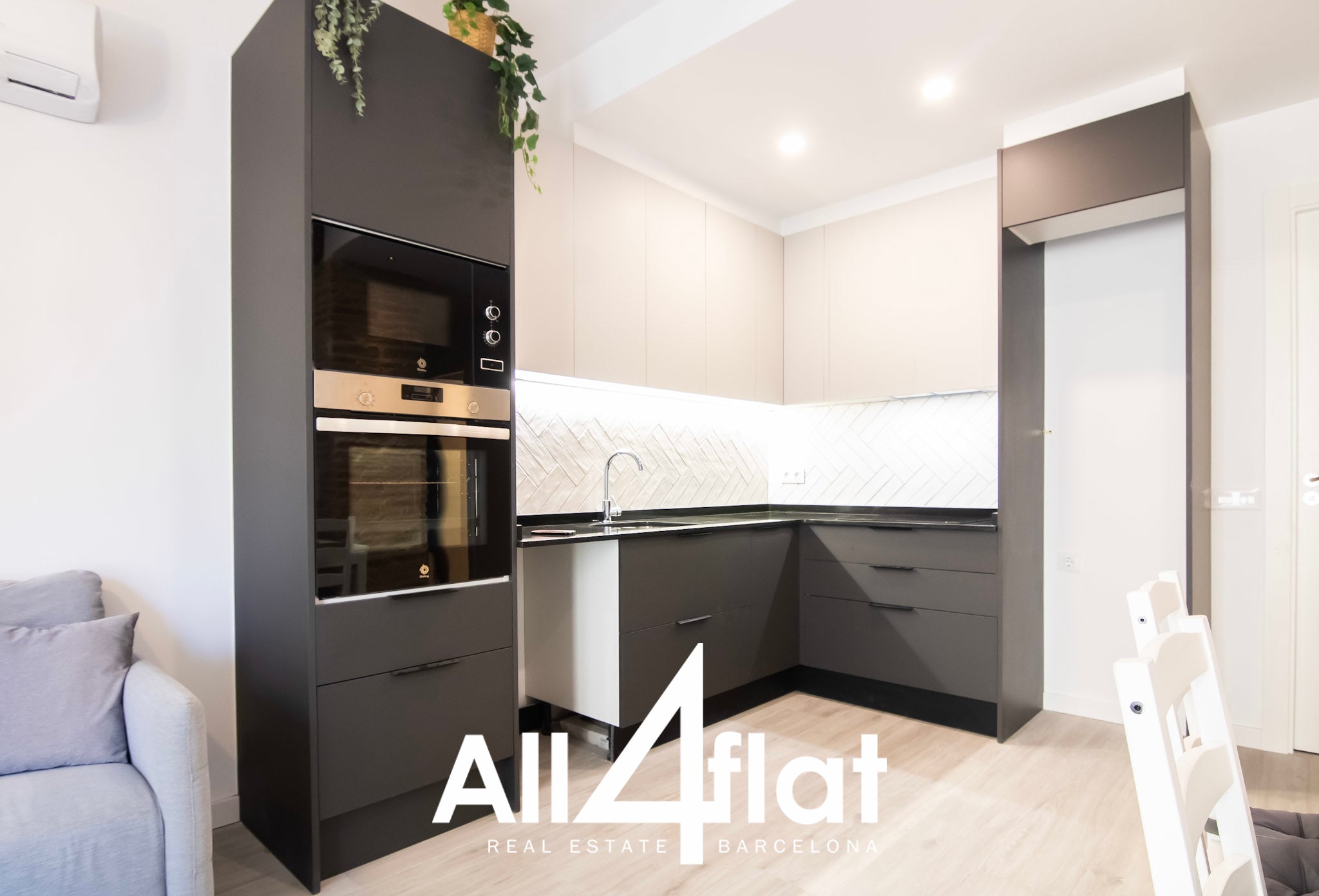 Rue Guardia - Réf. : 003063B