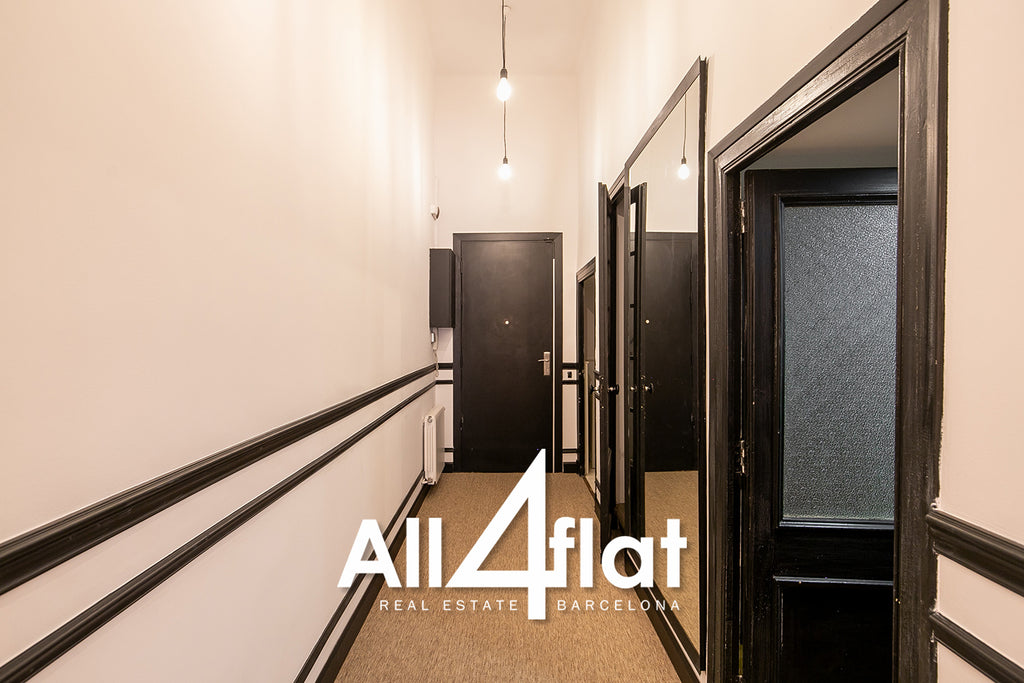 Rue Ausias Marc - Réf : 003022B 