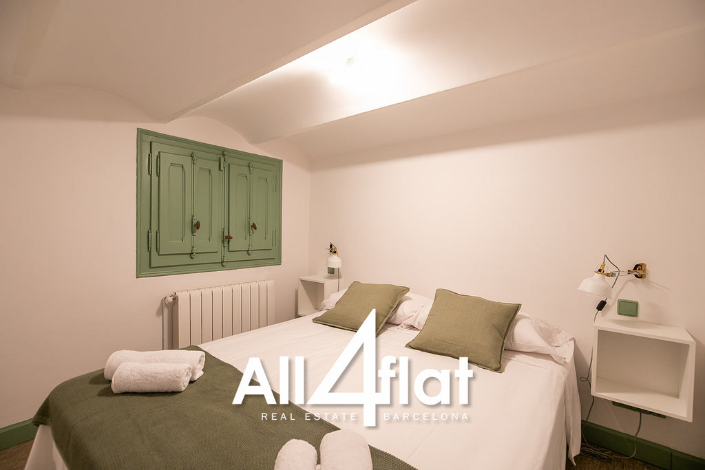 Rue Ausias Marc - Réf : 003022B 