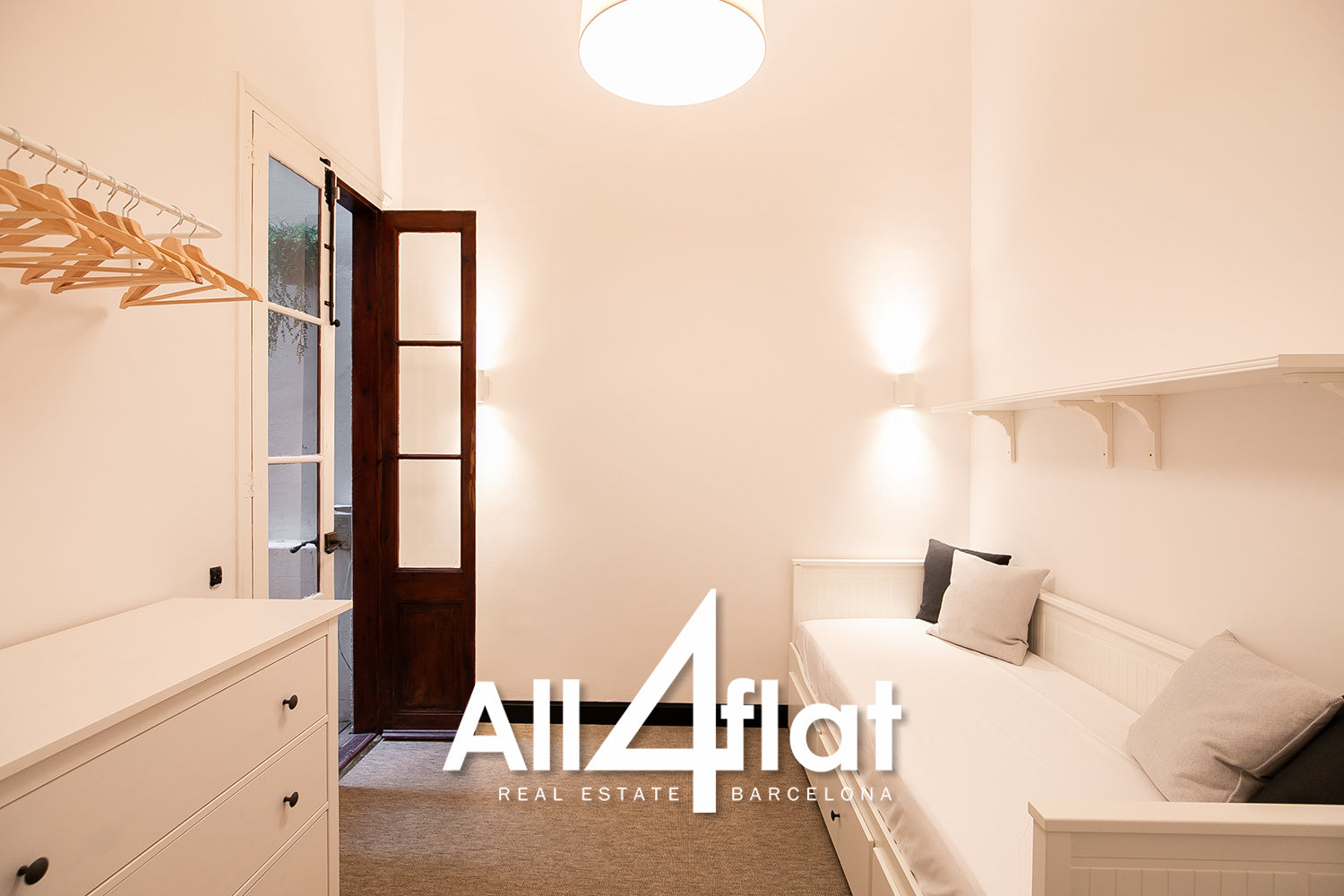 Rue Ausias Marc - Réf : 003022B 