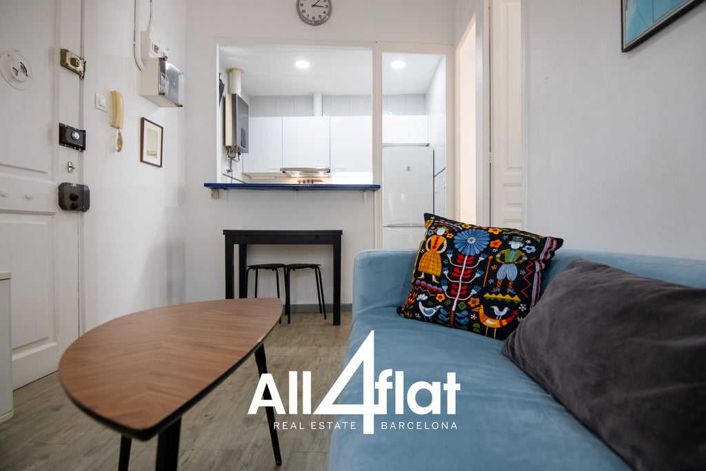 Arago St - Ref: 003684