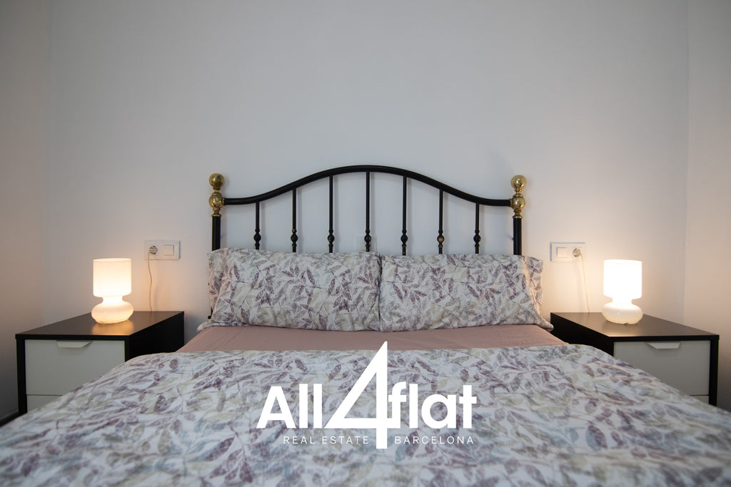 Arago St - Ref: 003684