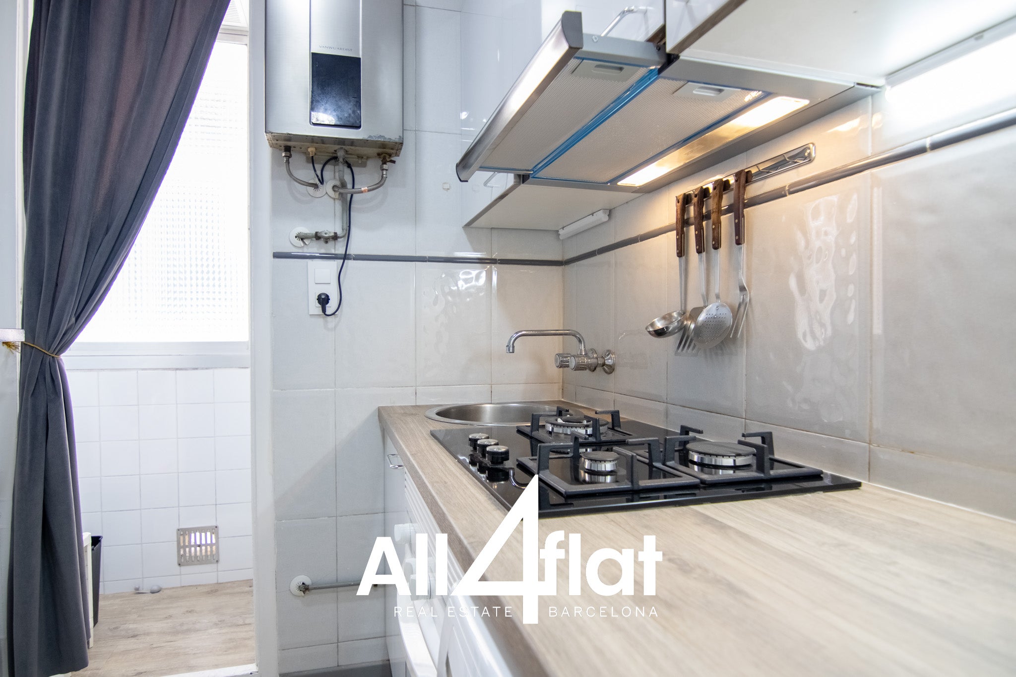 Arago St - Ref: 003684