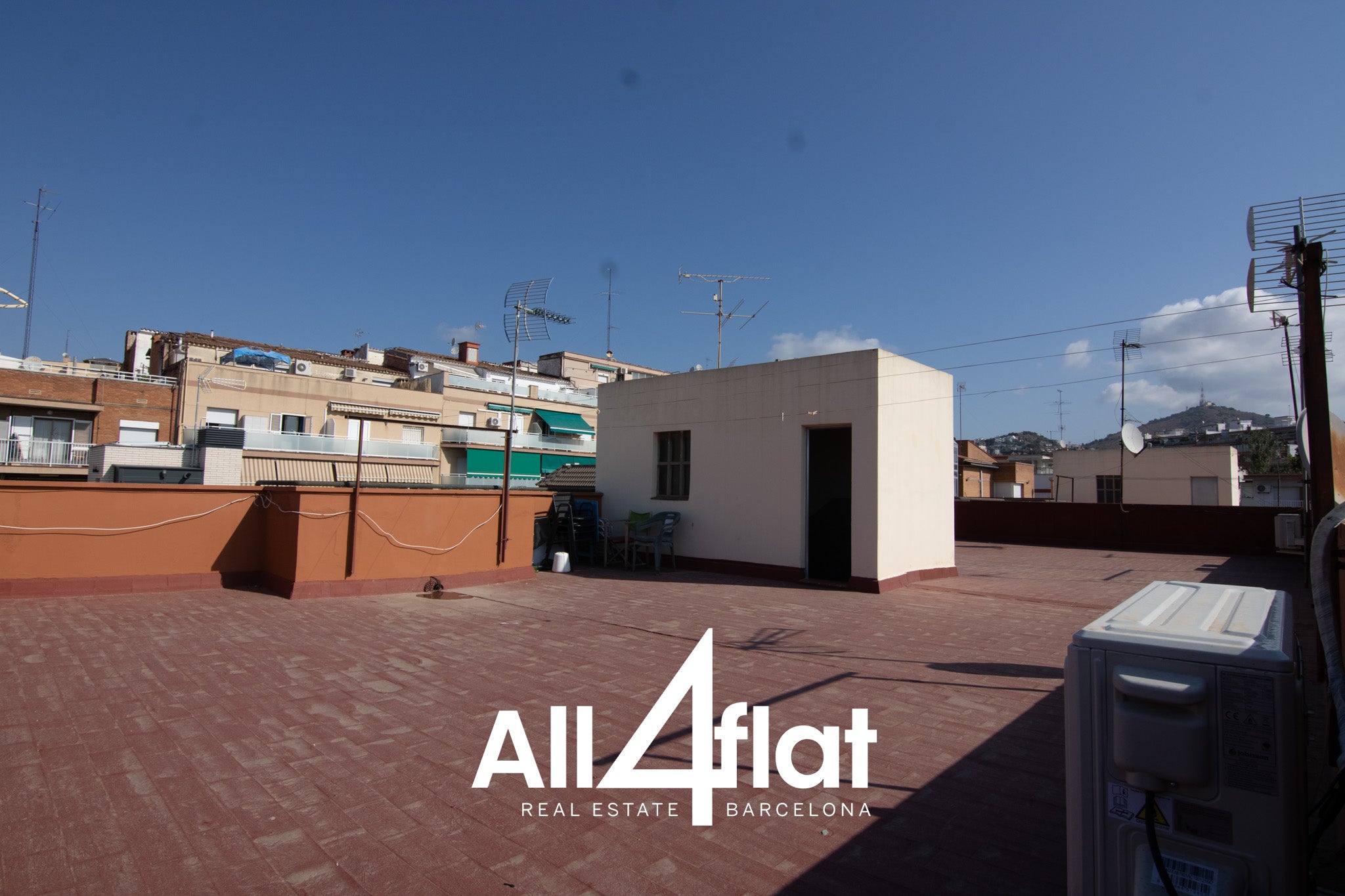 C/ Francesc Moragas - Réf : 003696