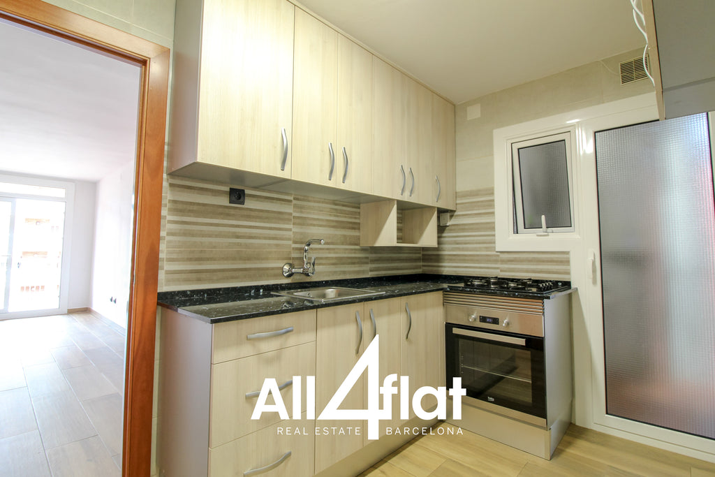 C/ Favencia - Ref: 001061A