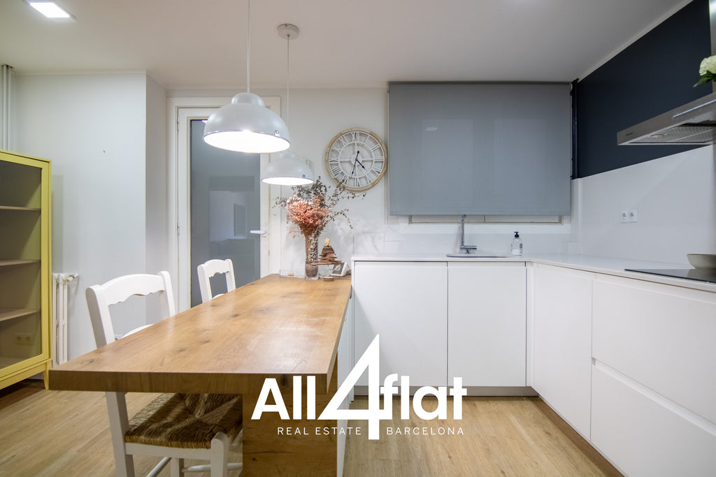C/ Pau Claris - Ref: 003679