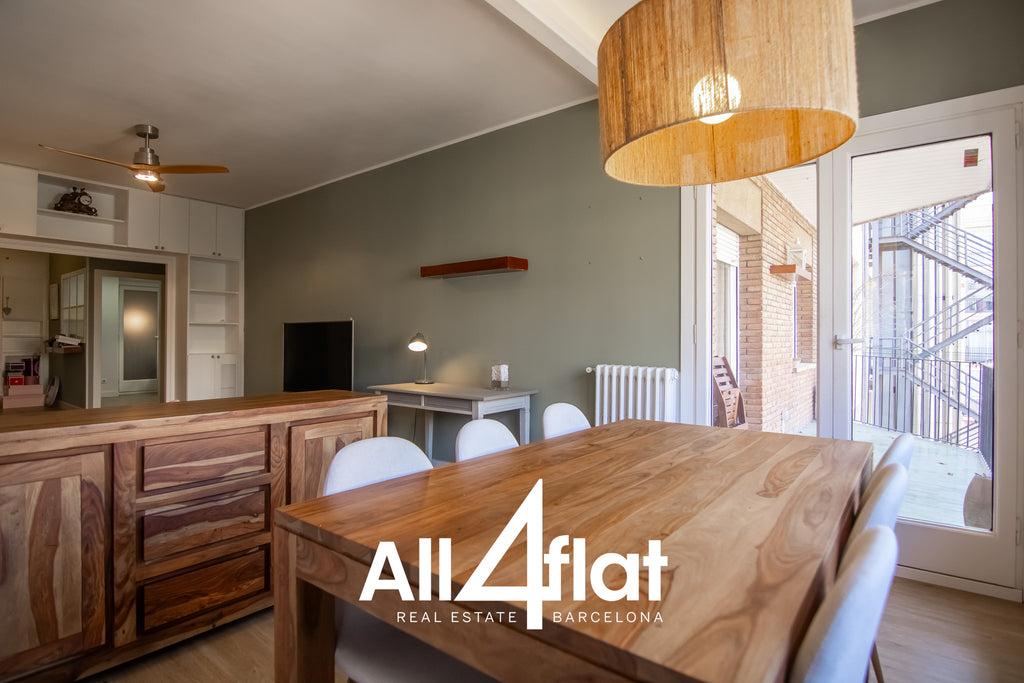 C/ Pau Claris - Ref: 003679