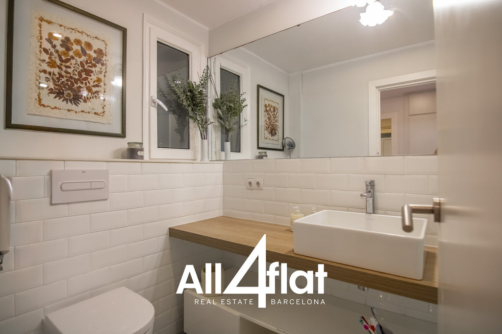 C/ Pau Claris - Ref: 003679
