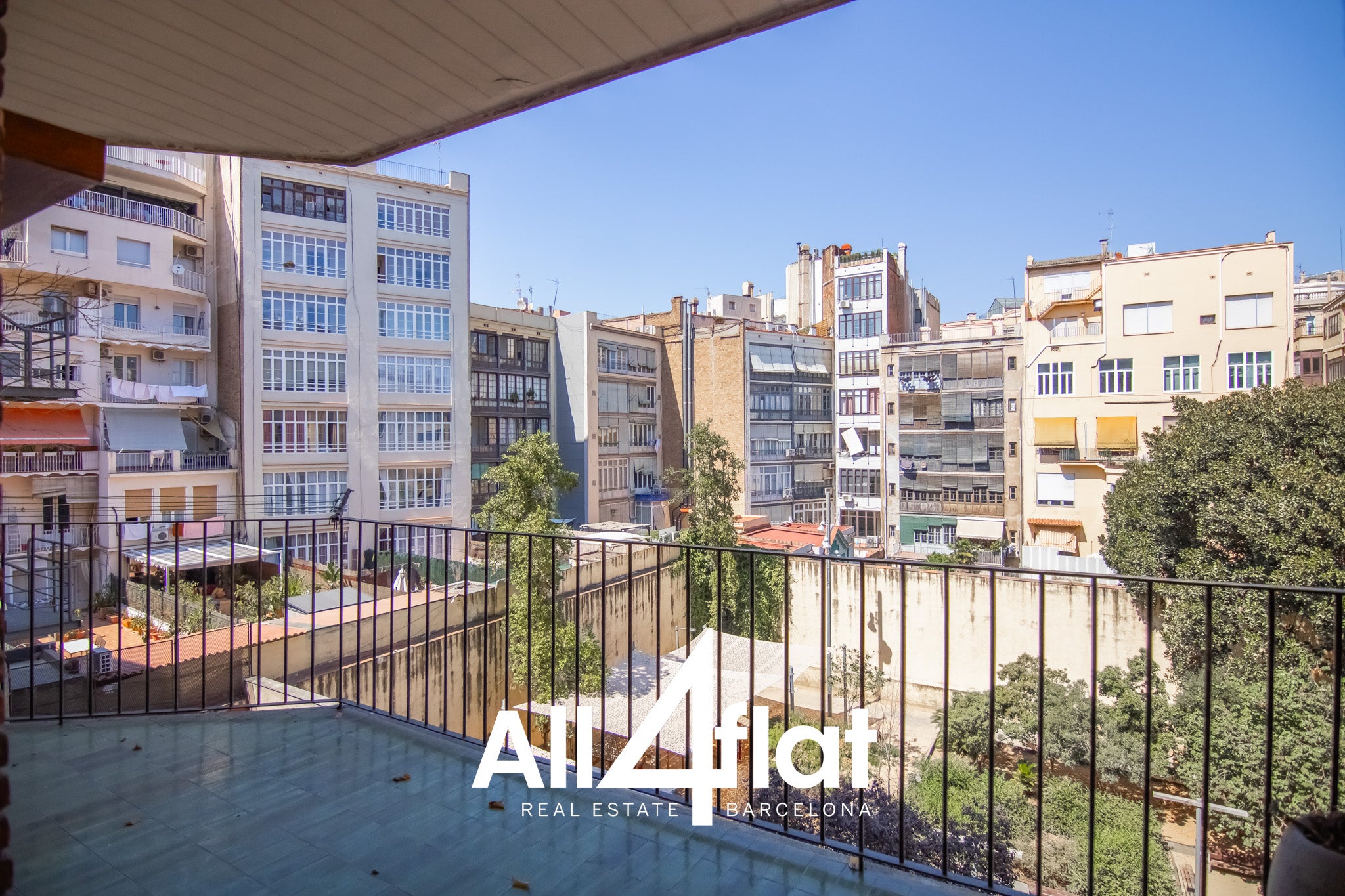 C/ Pau Claris - Ref: 003679