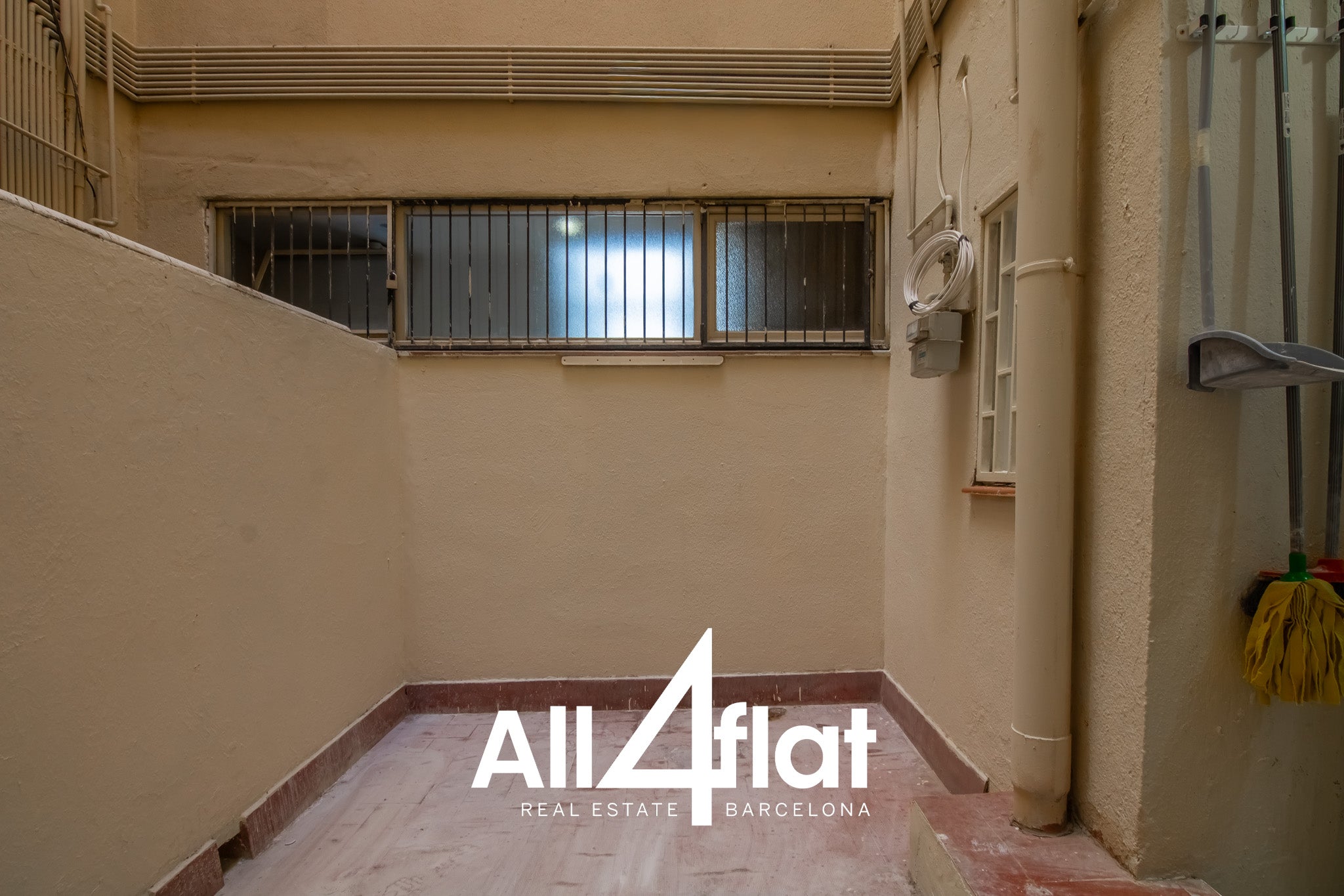 C/ Avnd Madrid - Ref: 003694