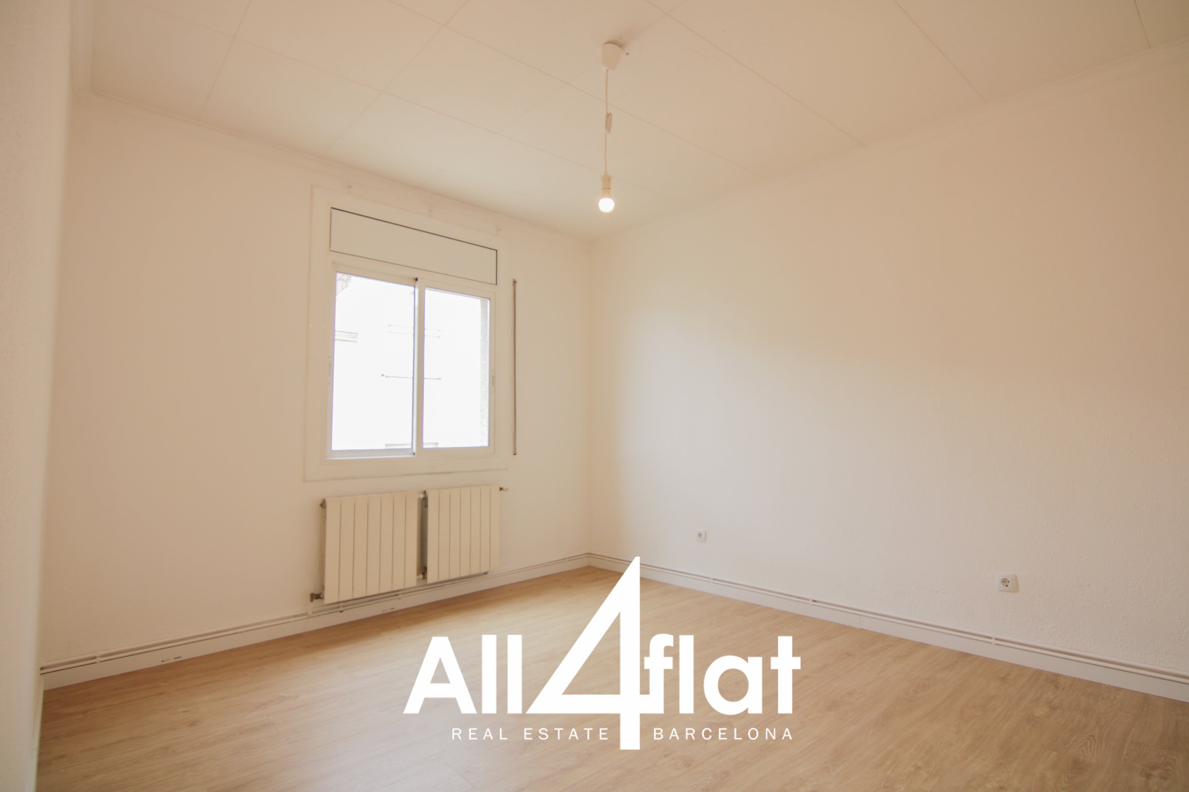 C/ Mare De Déu Dels Àngels - Ref: 002680