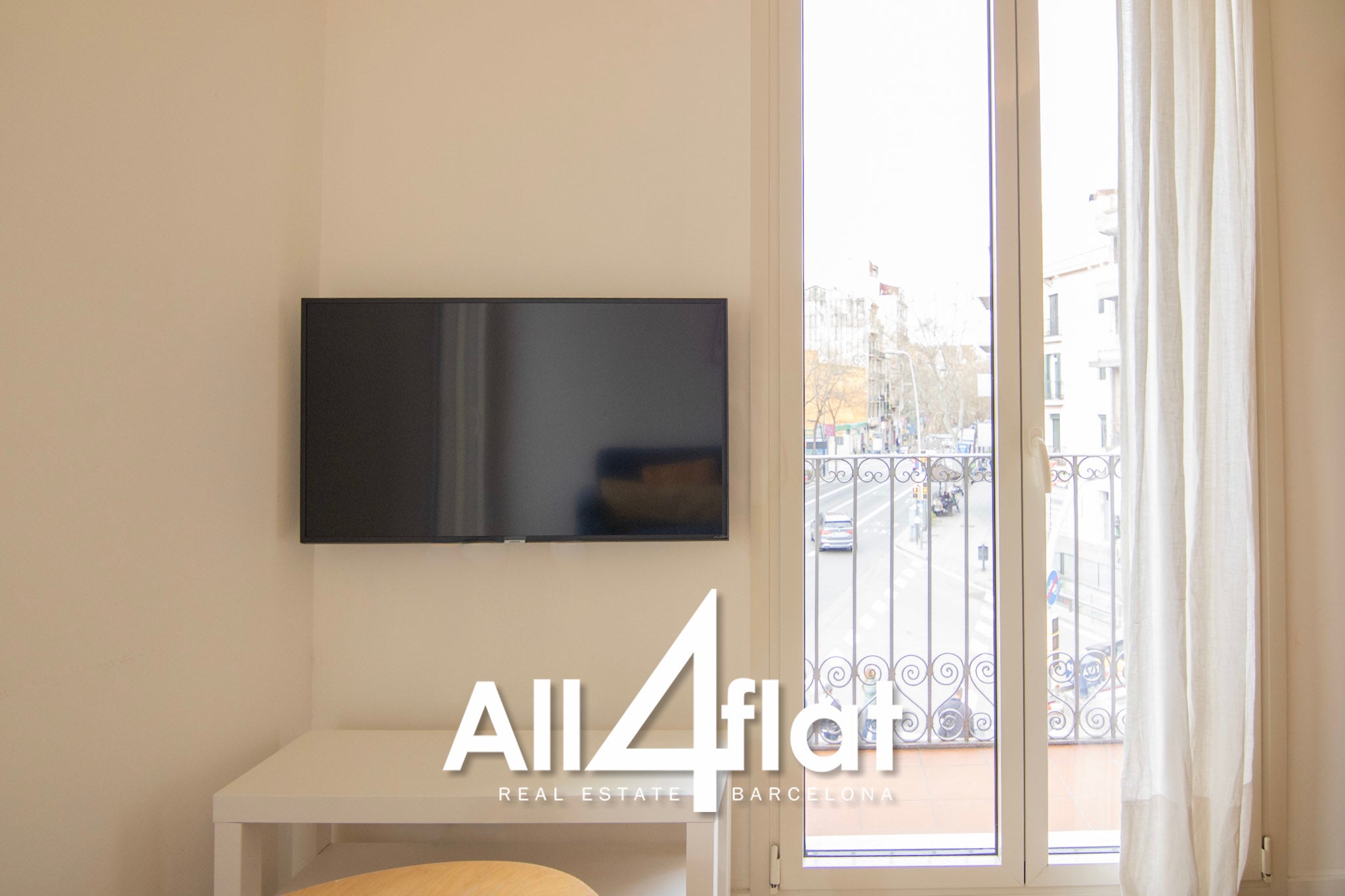 C/ Creu Coberta - Ref: 003648