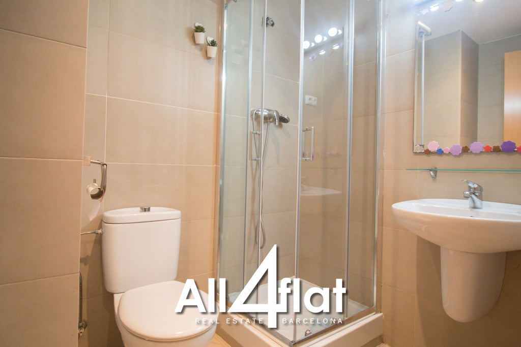 C/ Mare de Déu de Port - Réf : 002316