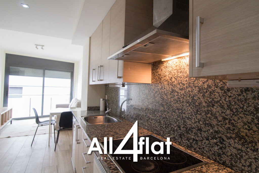 C/ Mare de Déu de Port - Réf : 002316