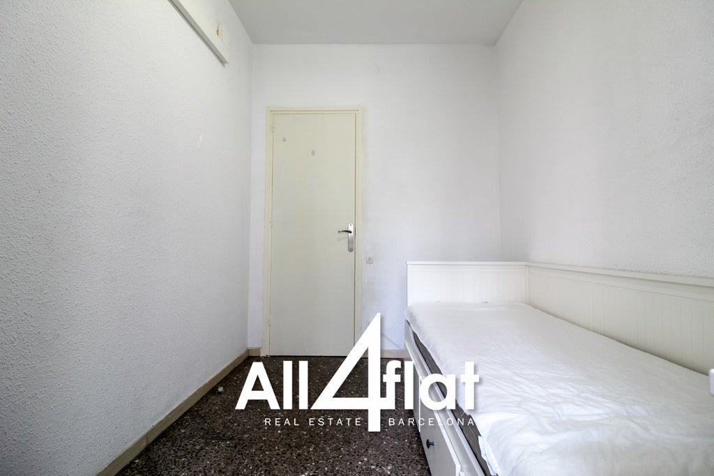 Valencia St. - Ref: 000987M
