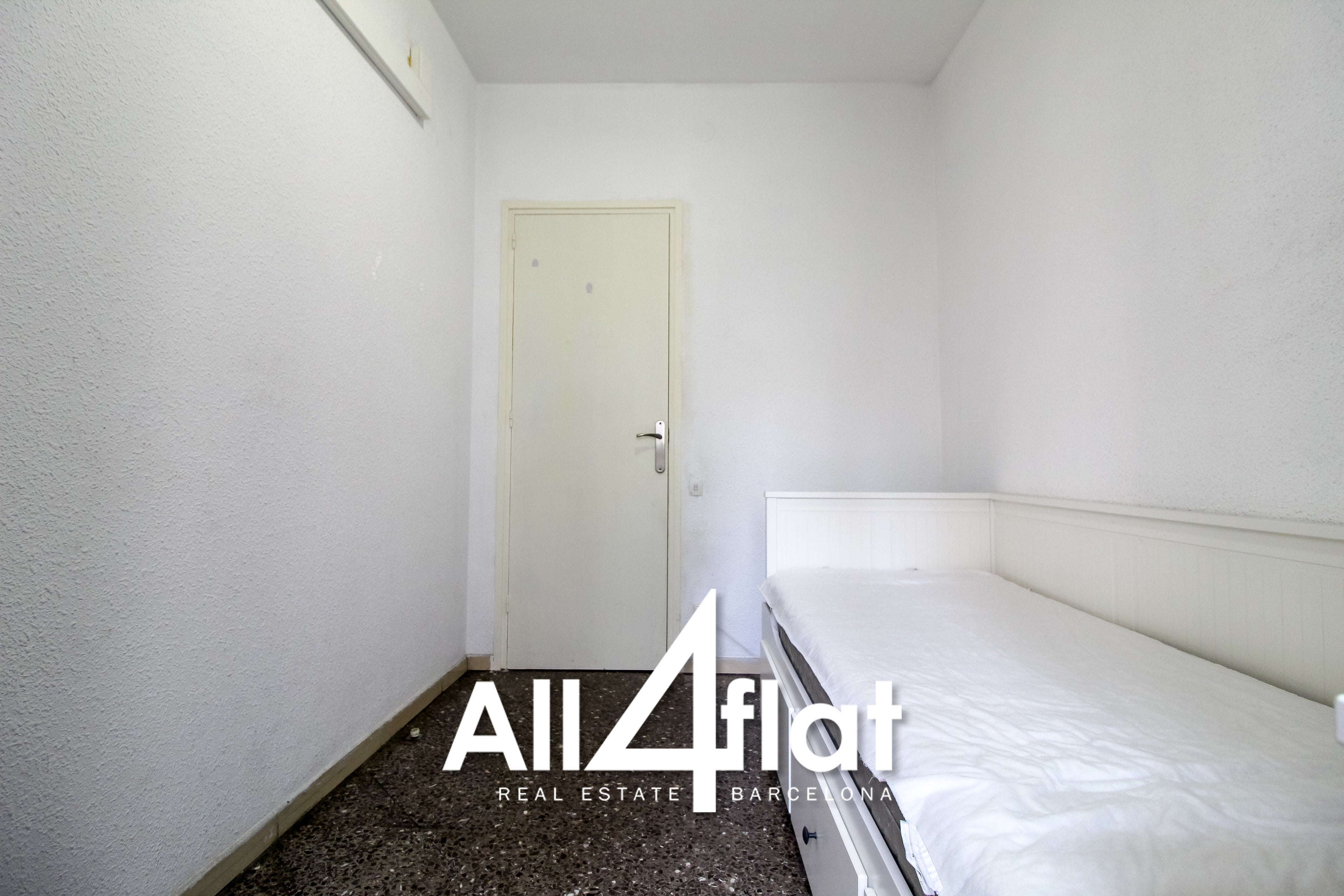 Valencia St. - Ref: 000987M
