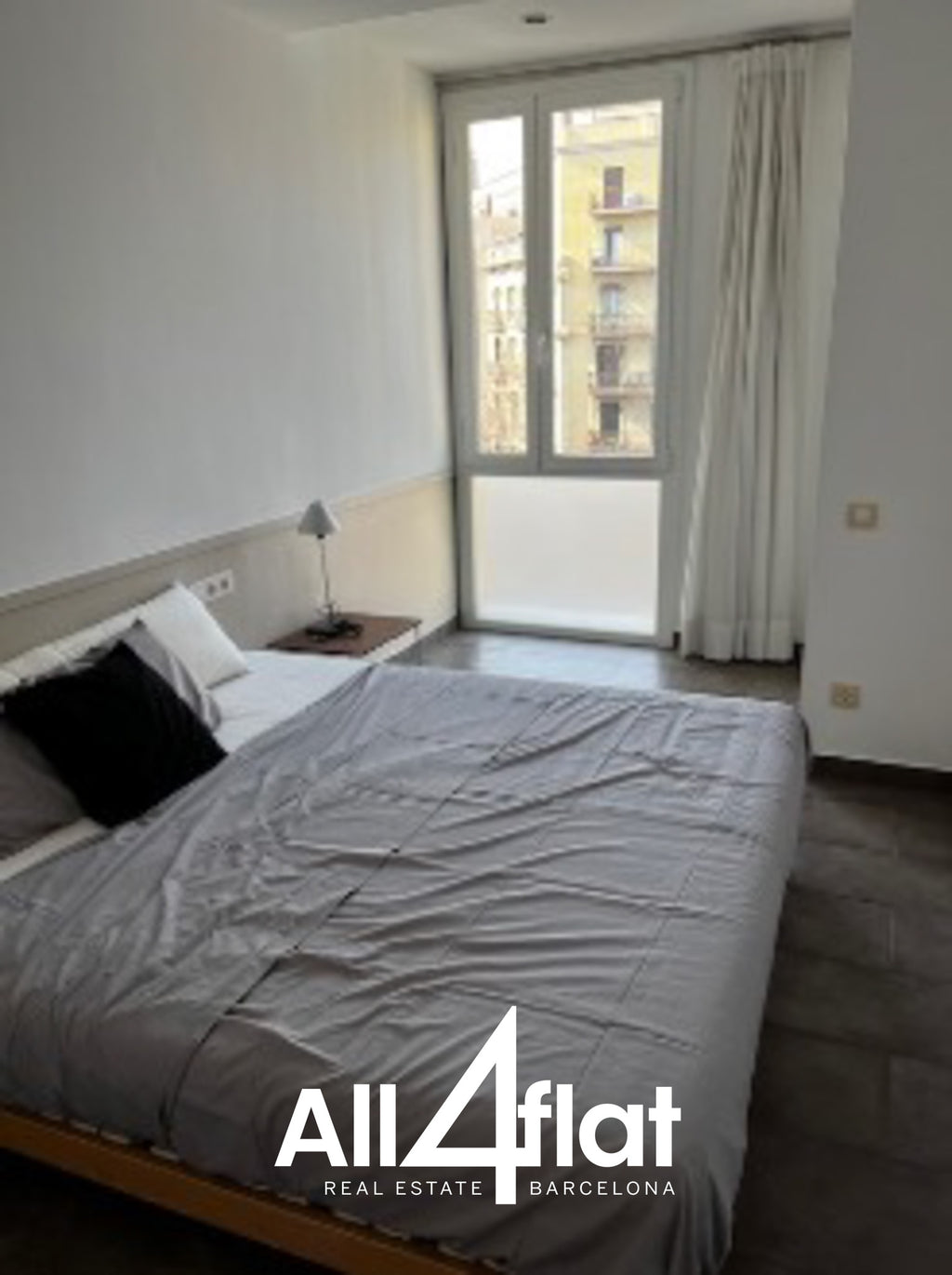C/ Comte D'urgell - Ref: 003709
