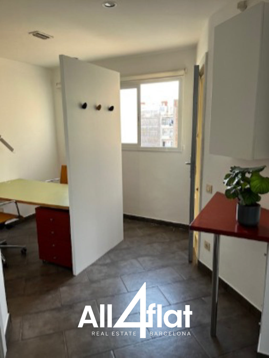 C/ Comte D'urgell - Ref: 003709
