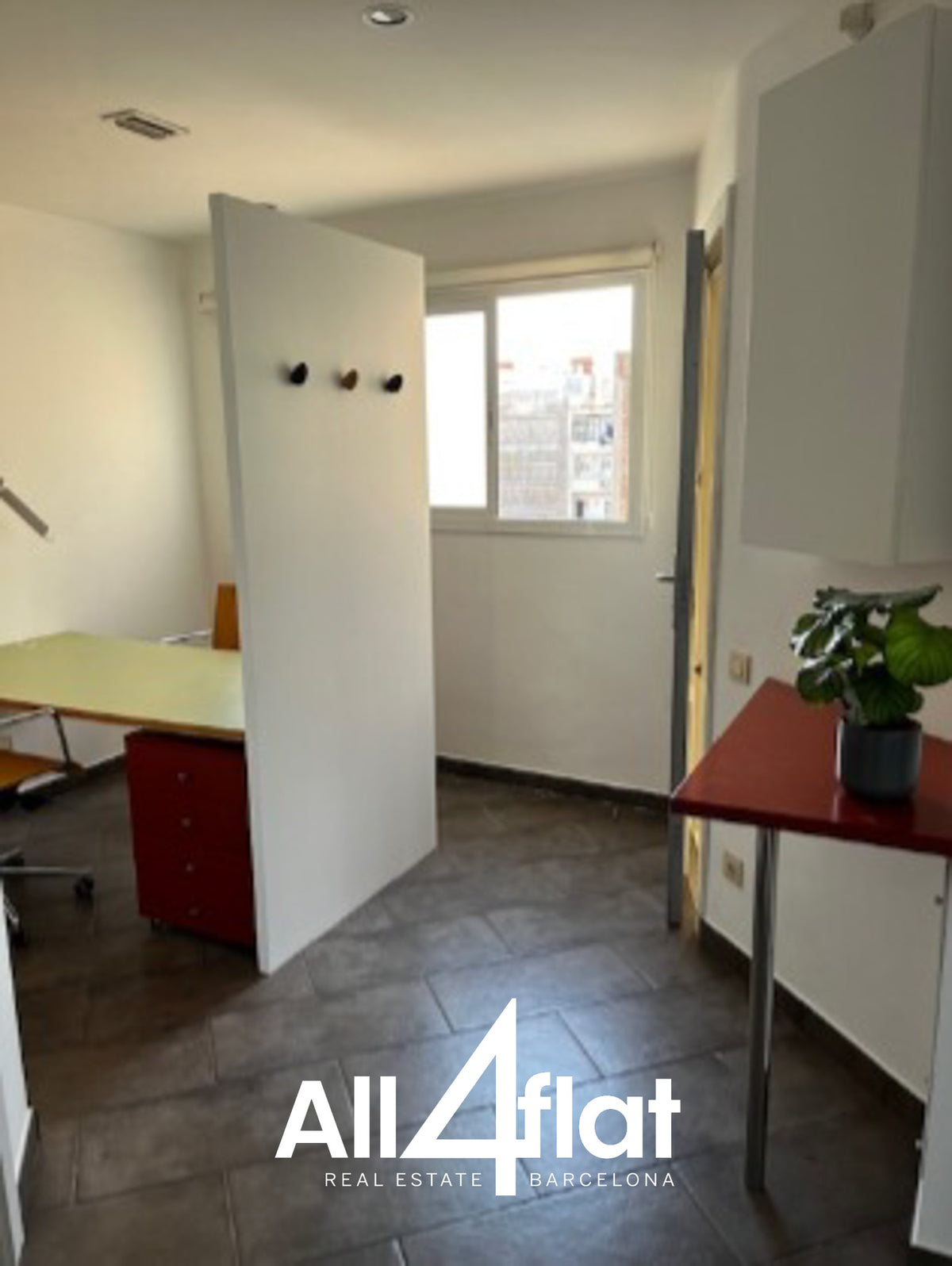 C/ Comte D'urgell - Ref: 003709