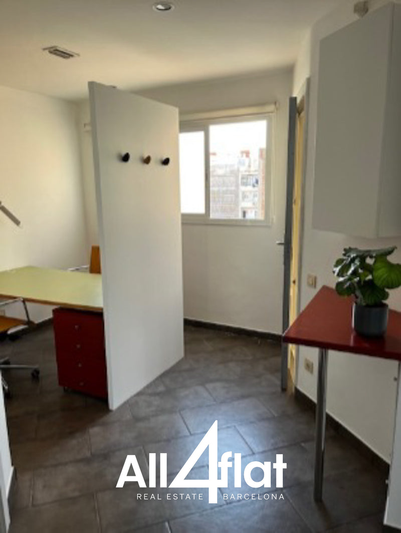 C/ Comte D'urgell - Ref: 003709