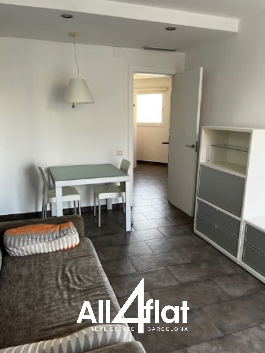 C/ Comte D'urgell - Ref: 003709