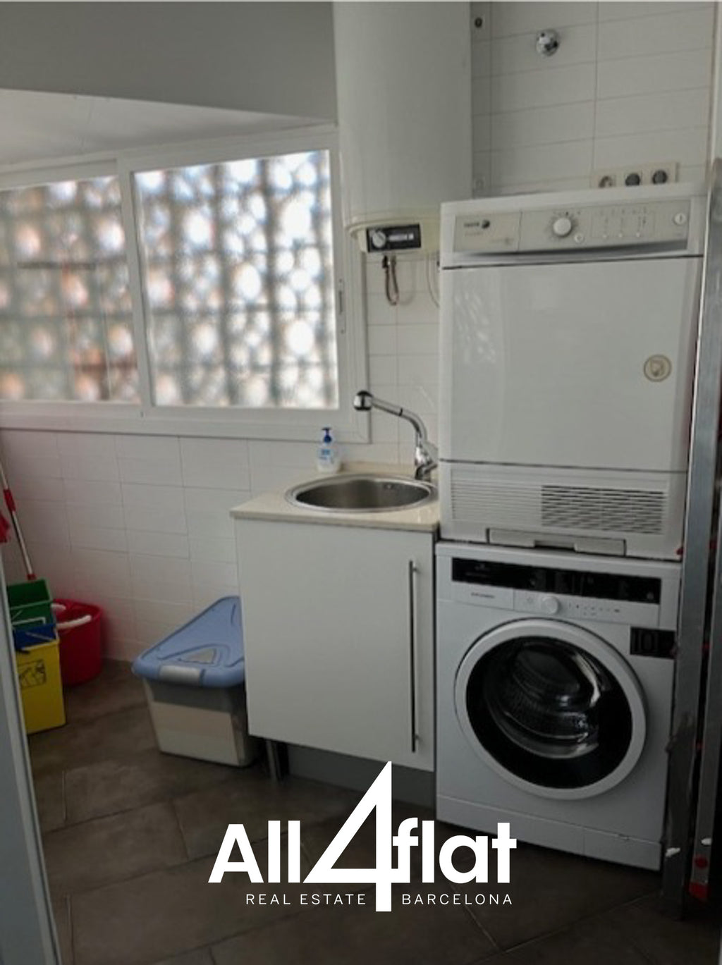 C/ Comte D'urgell - Ref: 003709