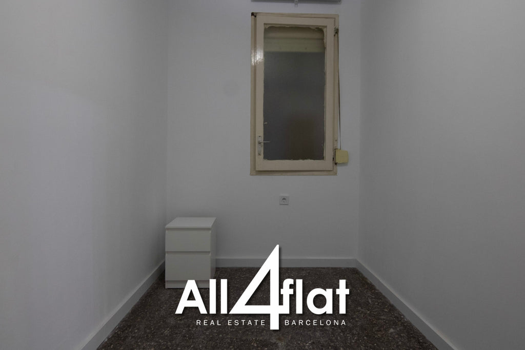 C/ Gran Vía Les Corts Catalanes - Réf: 002909