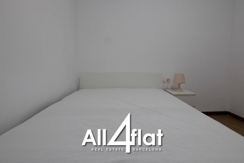 C/ Gran Vía Les Corts Catalanes - Réf: 002909