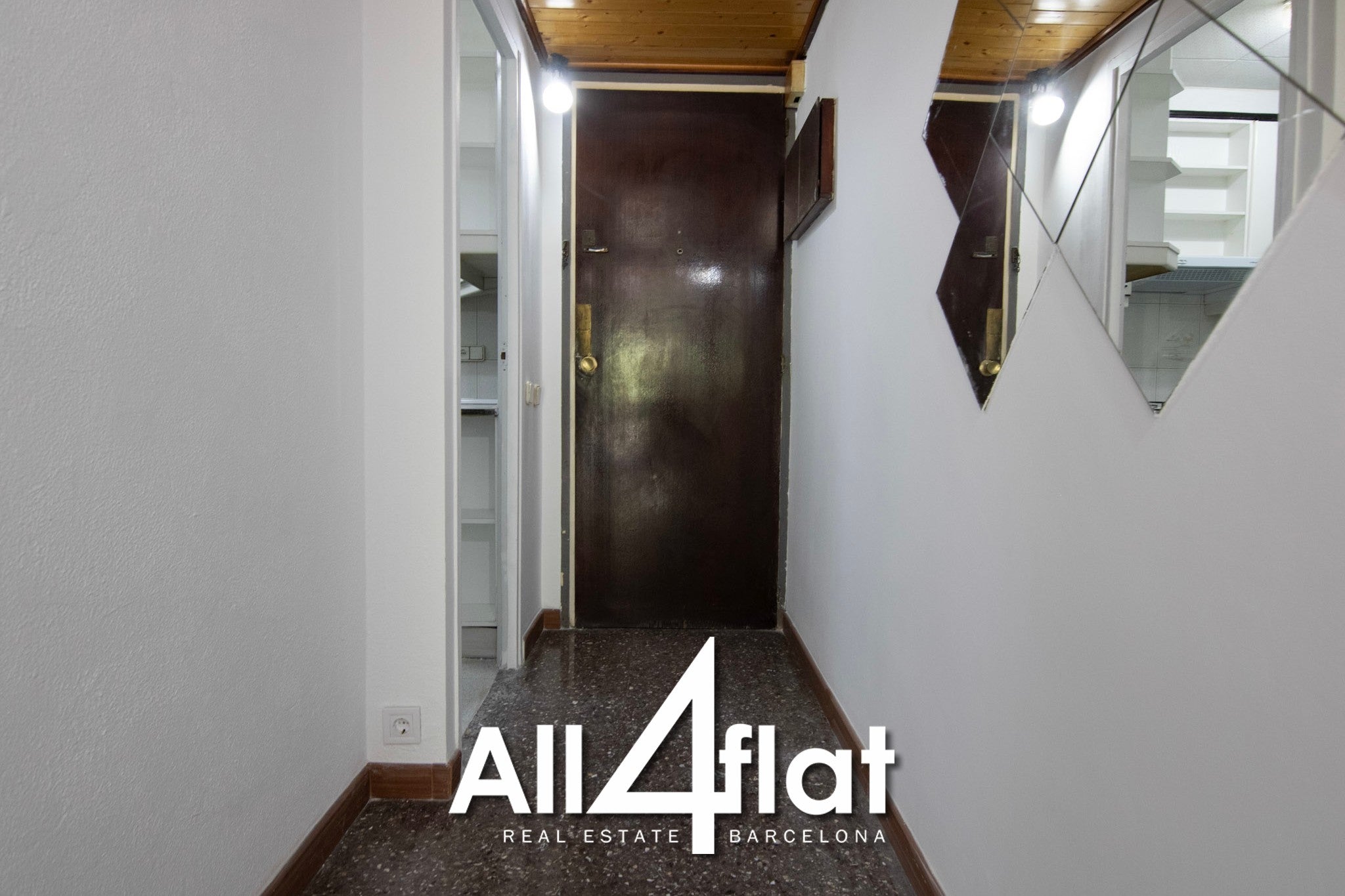 C/ Gran Vía Les Corts Catalanes - Réf: 002909