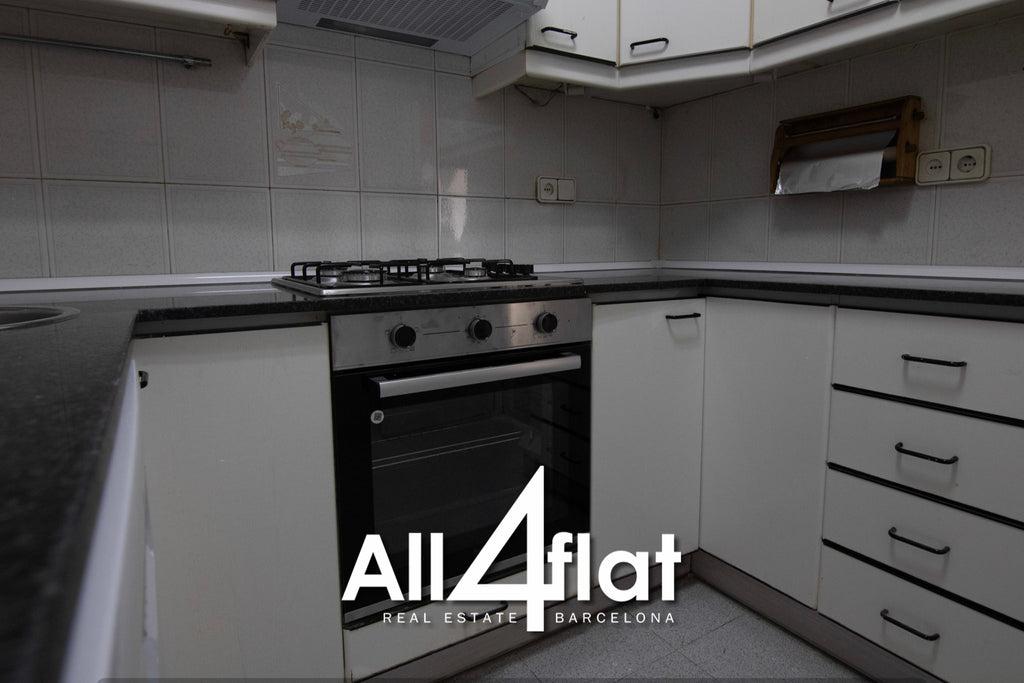 C/ Gran Vía Les Corts Catalanes - Réf: 002909