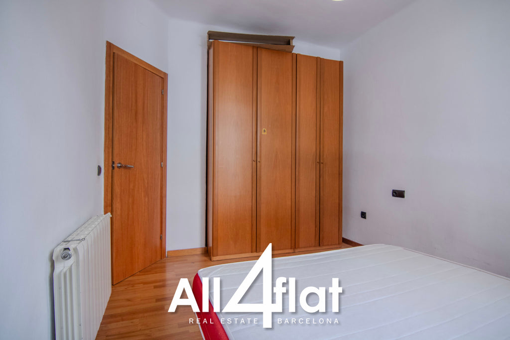 C/ Mare deu de Montserrat - Ref: 003123C