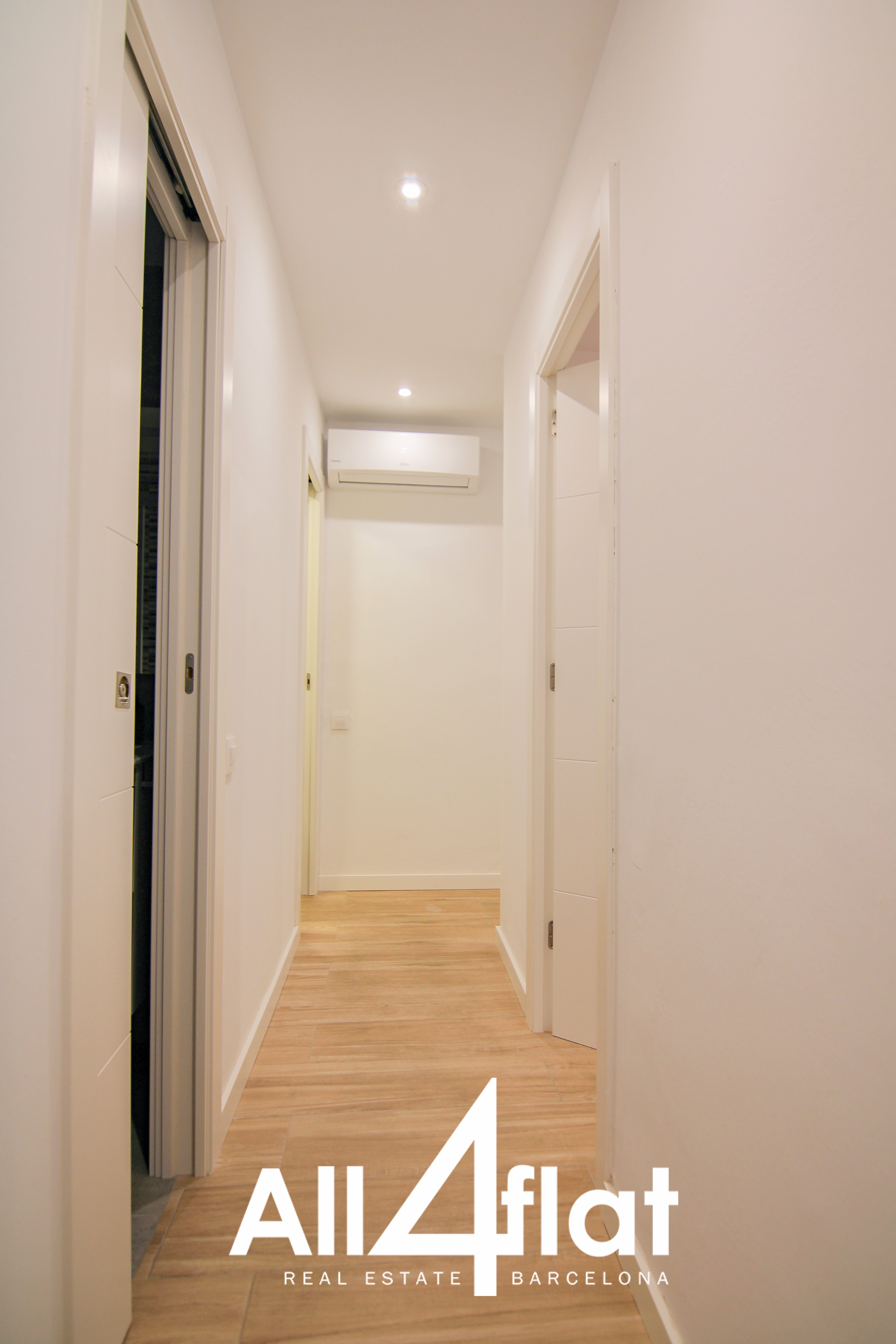 Paseo Pujades - Ref: 002279D
