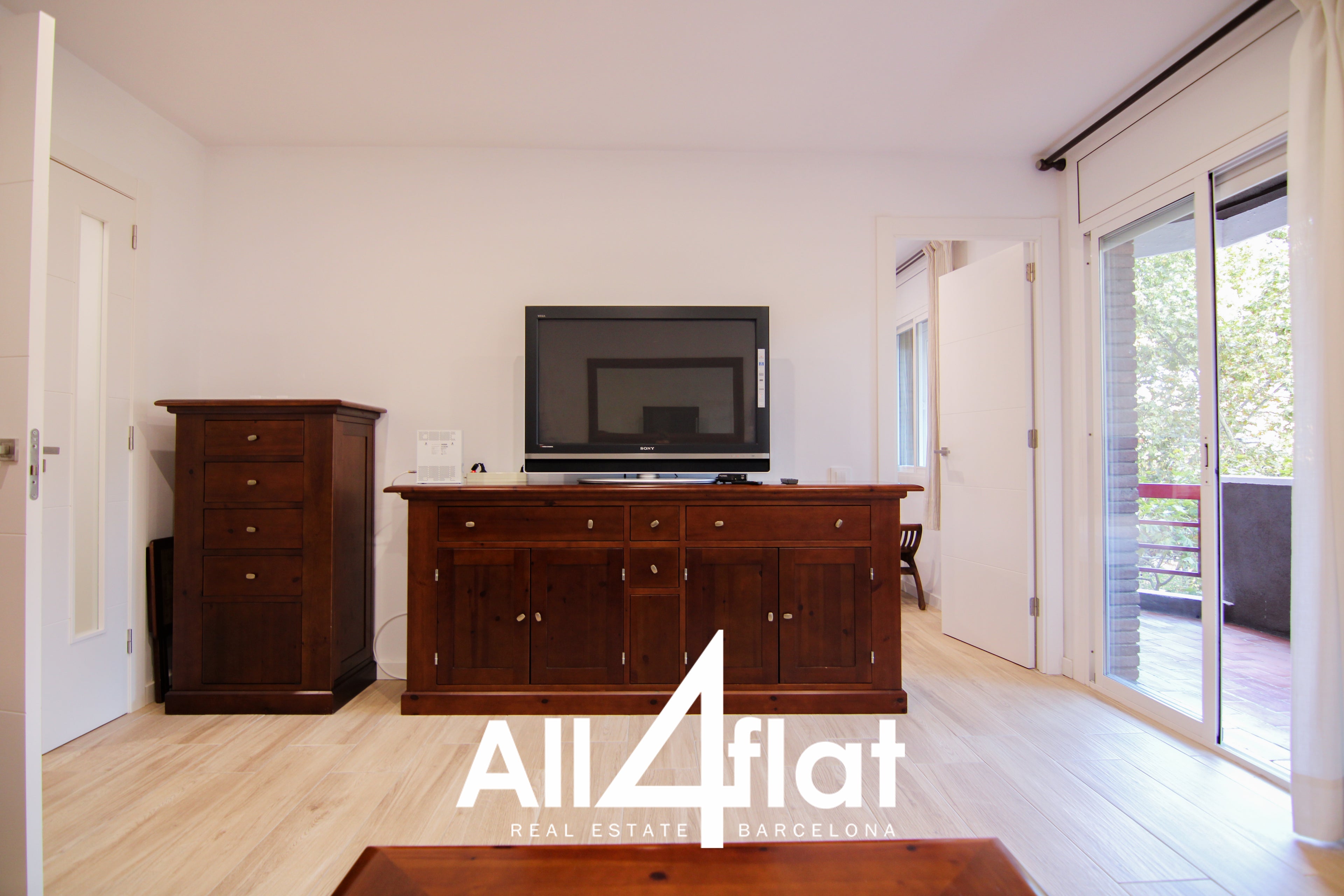 Paseo Pujades - Ref: 002279D