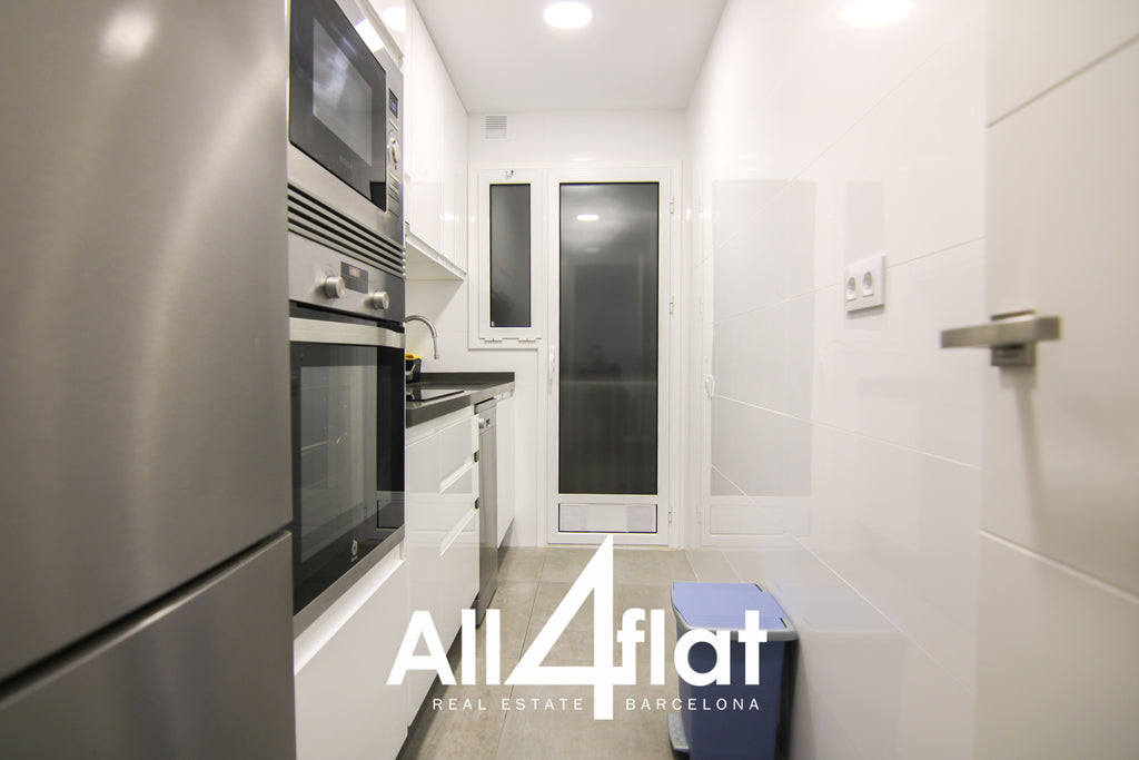 Paseo Pujades - Ref: 002279D