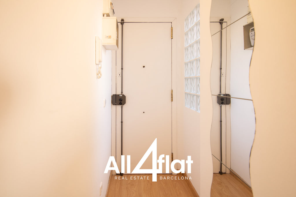 C/ Carretera de Sants -  Ref: 003576A