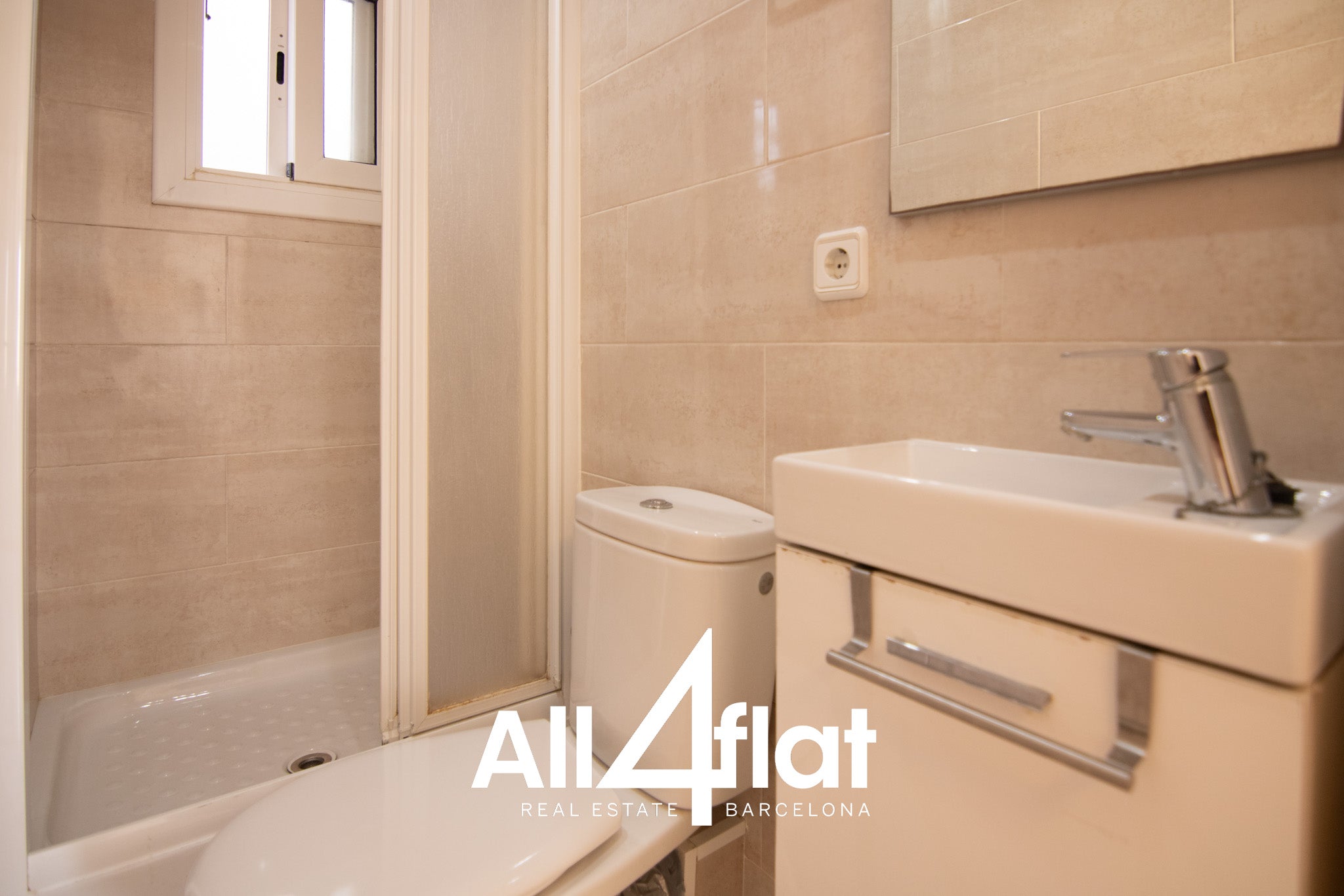 C/ Carretera de Sants -  Ref: 003576A