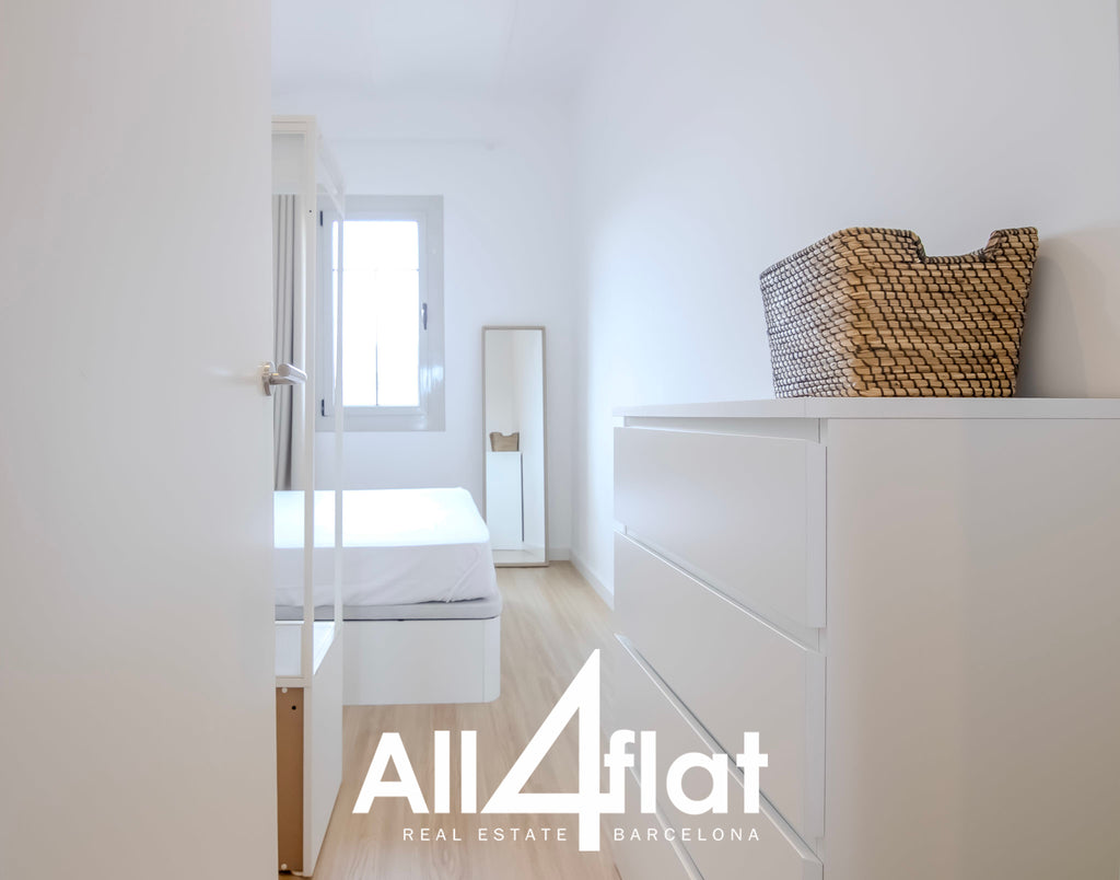 Andrea Doria St. - Ref: 002994B