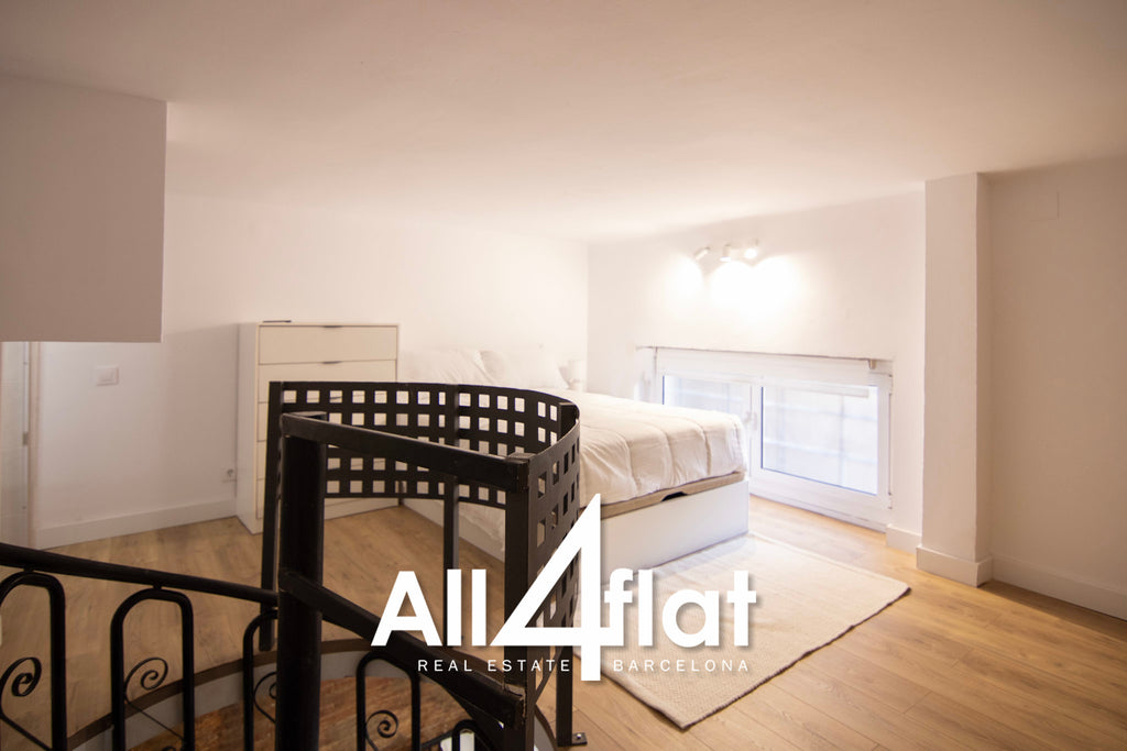 C/ Mila I Fontanals - Ref: 003636