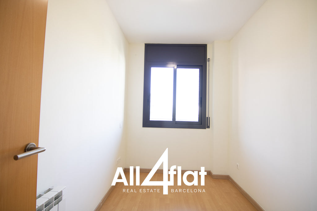 C/ Mare de Deu de Port - Ref: 003659