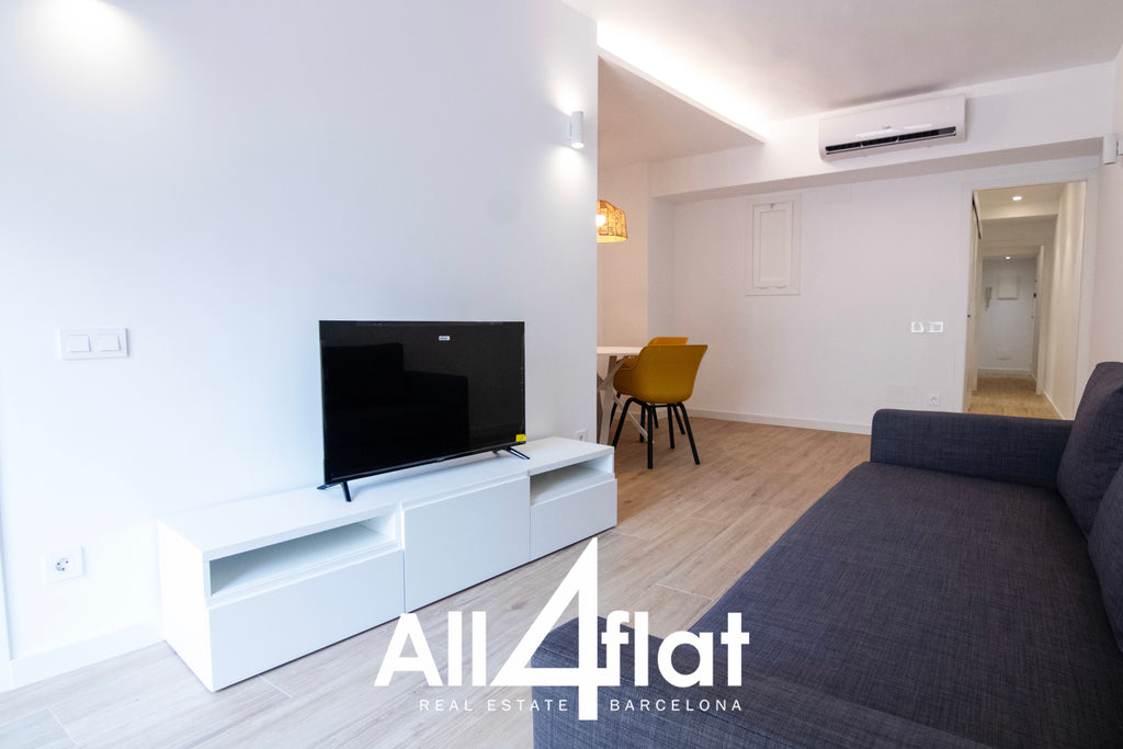 C/ Viladomat - Ref: 002995