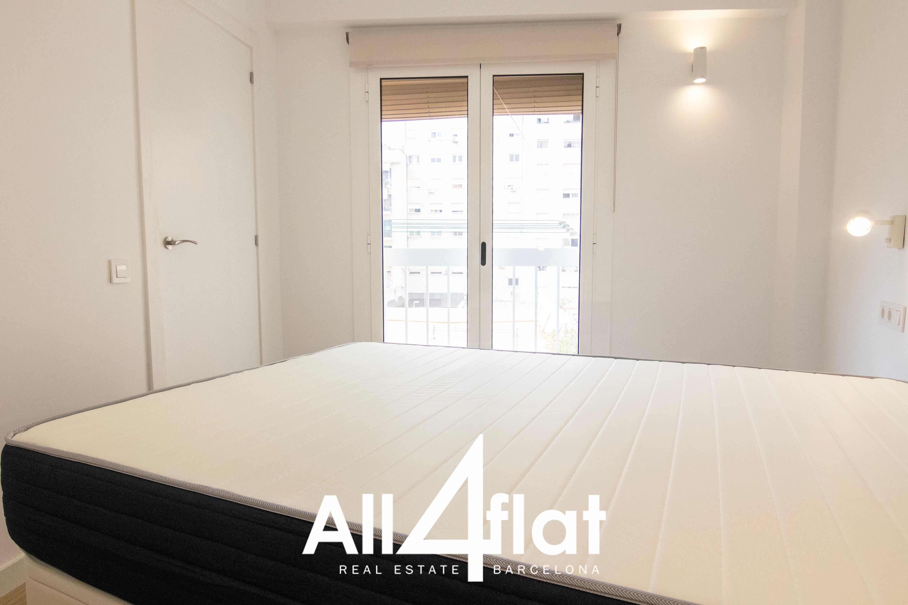 C/ Viladomat - Ref: 002995