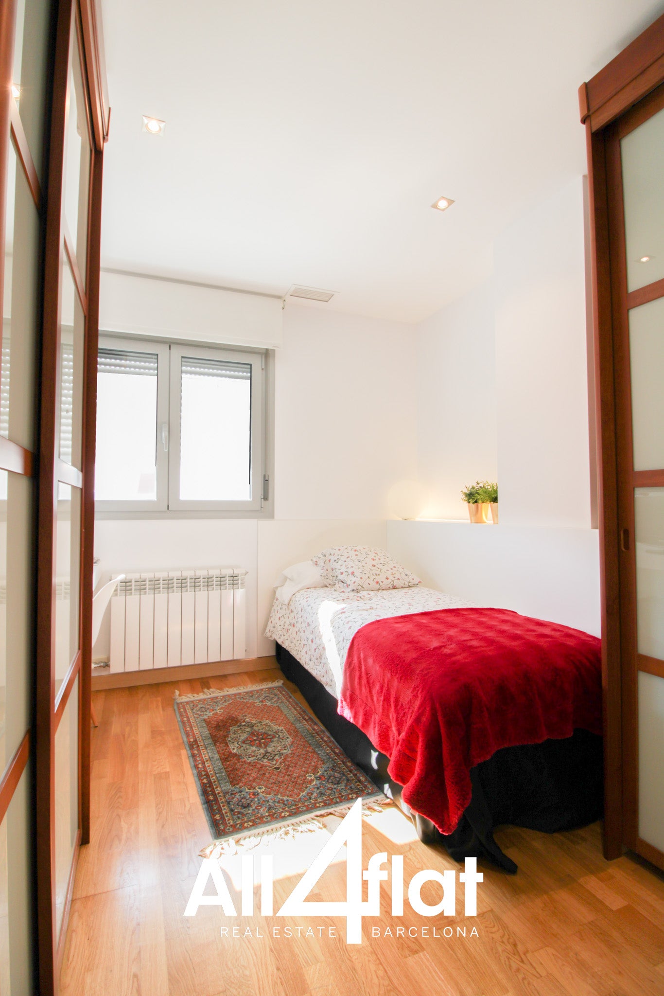 Mileva Maric St. - Ref: 002700A