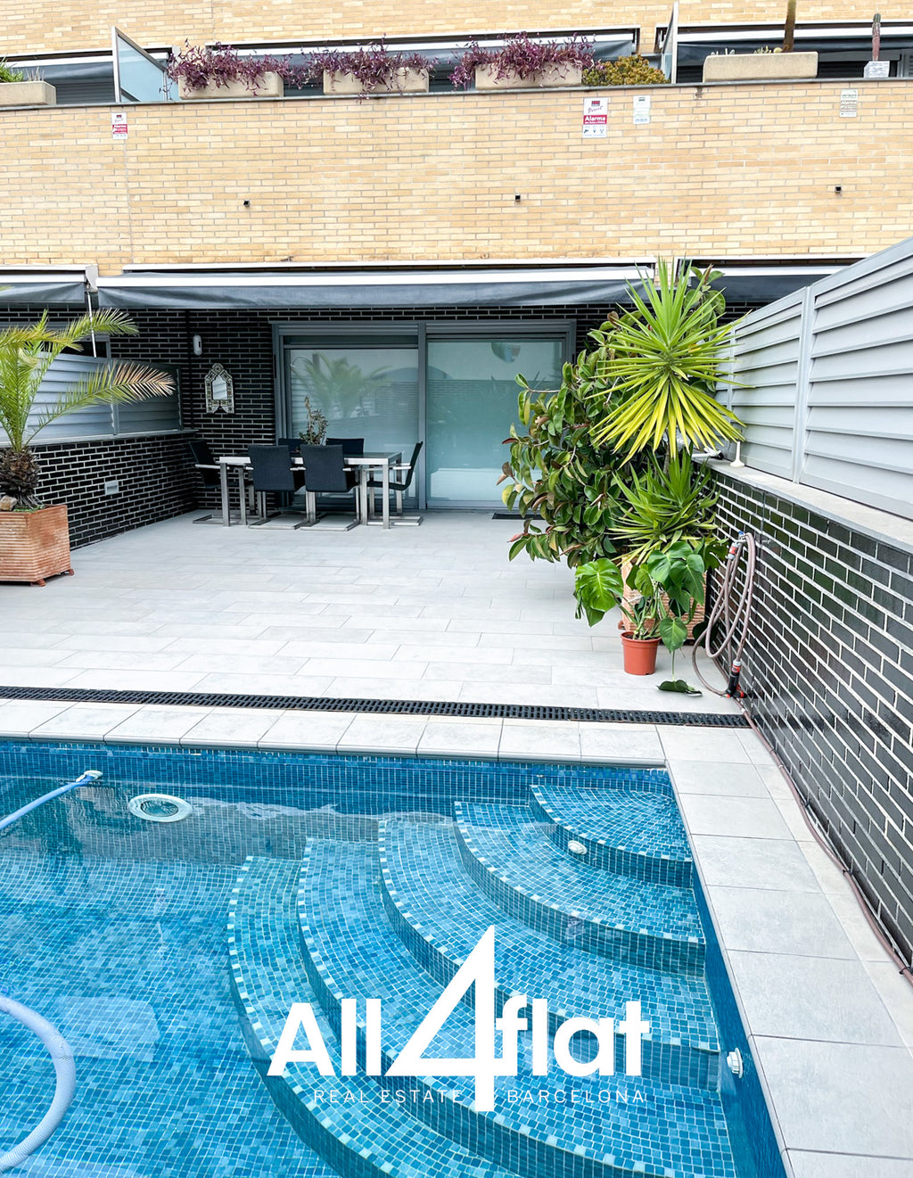 Mileva Maric St. - Ref: 002700A