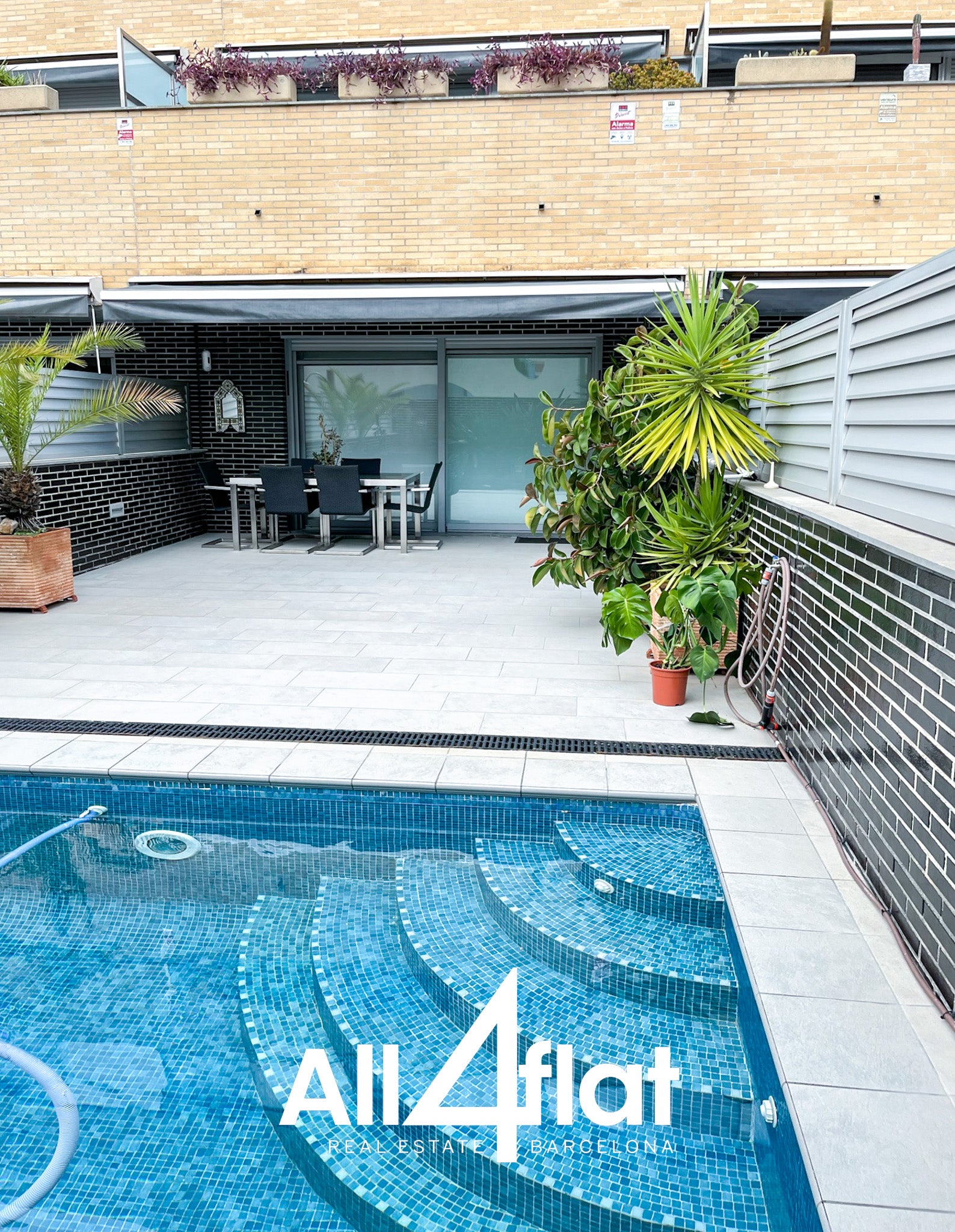 Mileva Maric St. - Ref: 002700A